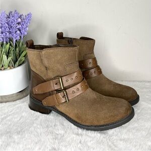 Clark’s Boots Women’s 5.5 Swanse Grove Brown Suede Studded Double Buckle Strap